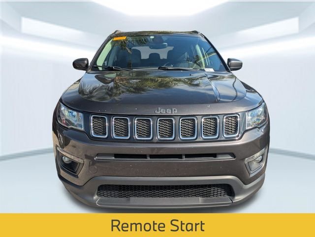Used 2018 Gray Jeep Latitude image 4