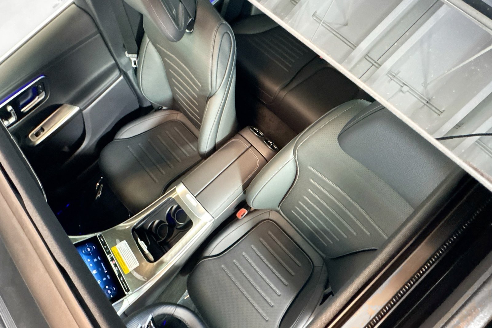 New 2026 Black Mercedes-Benz GLC 300 image 19