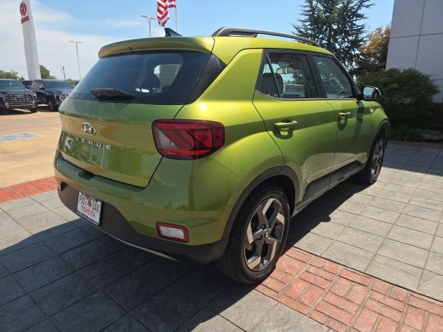 Used 2021 Green Hyundai SEL image 8