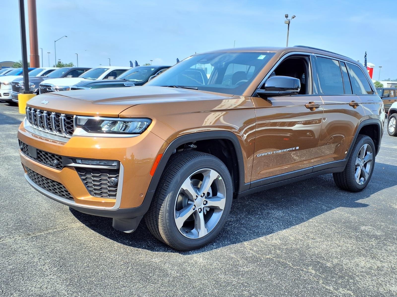 New 2026 Copper Shino Metallic Clearcoat Jeep Limited image 1