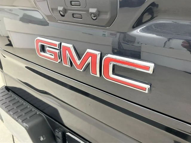 2025 GMC Sierra 1500 SLT - Photo 40
