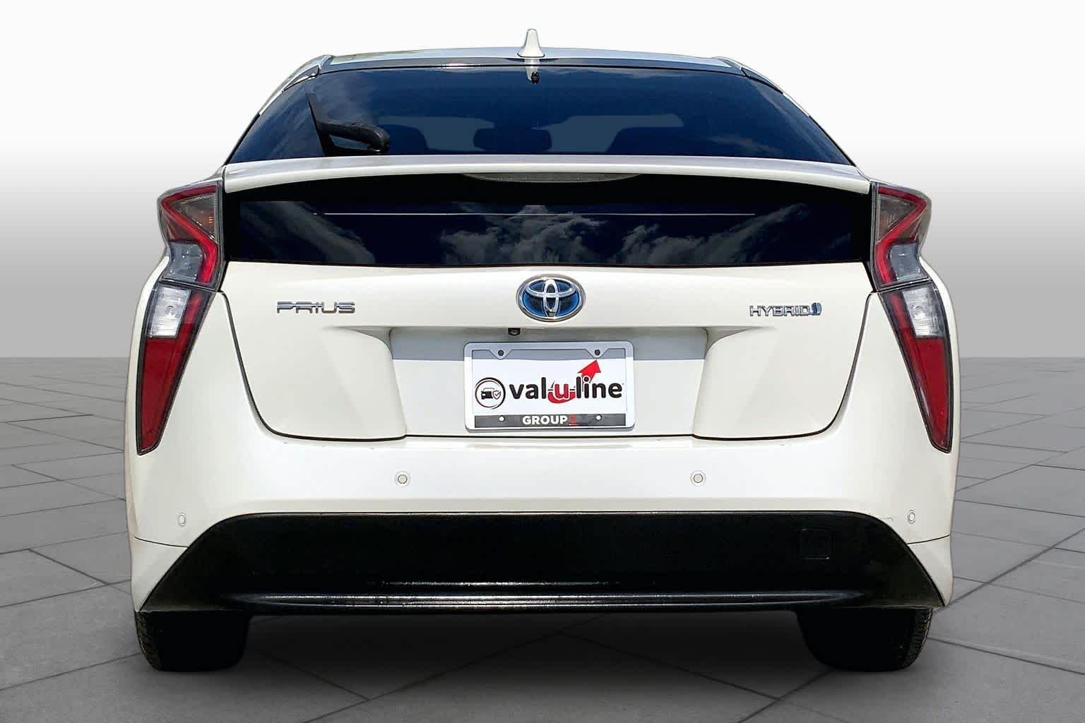 Pre-Owned 2017 Toyota Prius Four