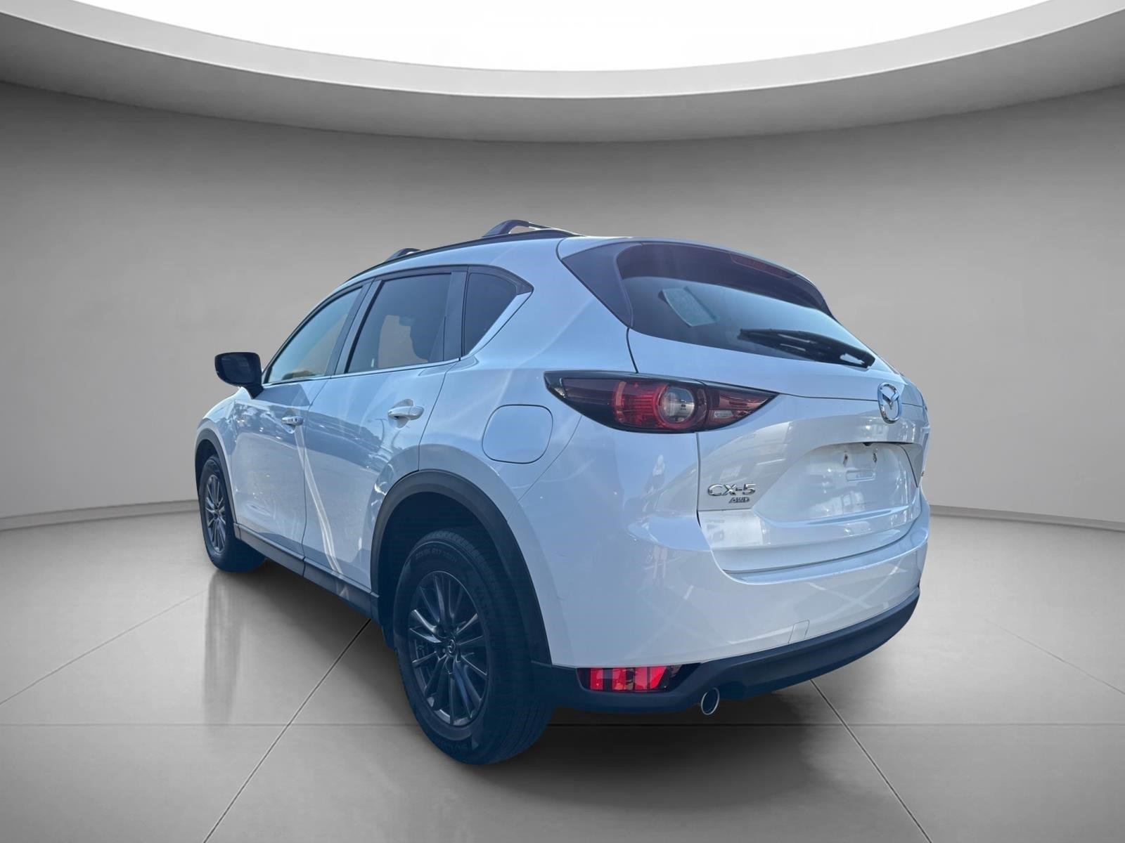 Used 2020 Snowflake White Pearl Mica Mazda Touring image 7