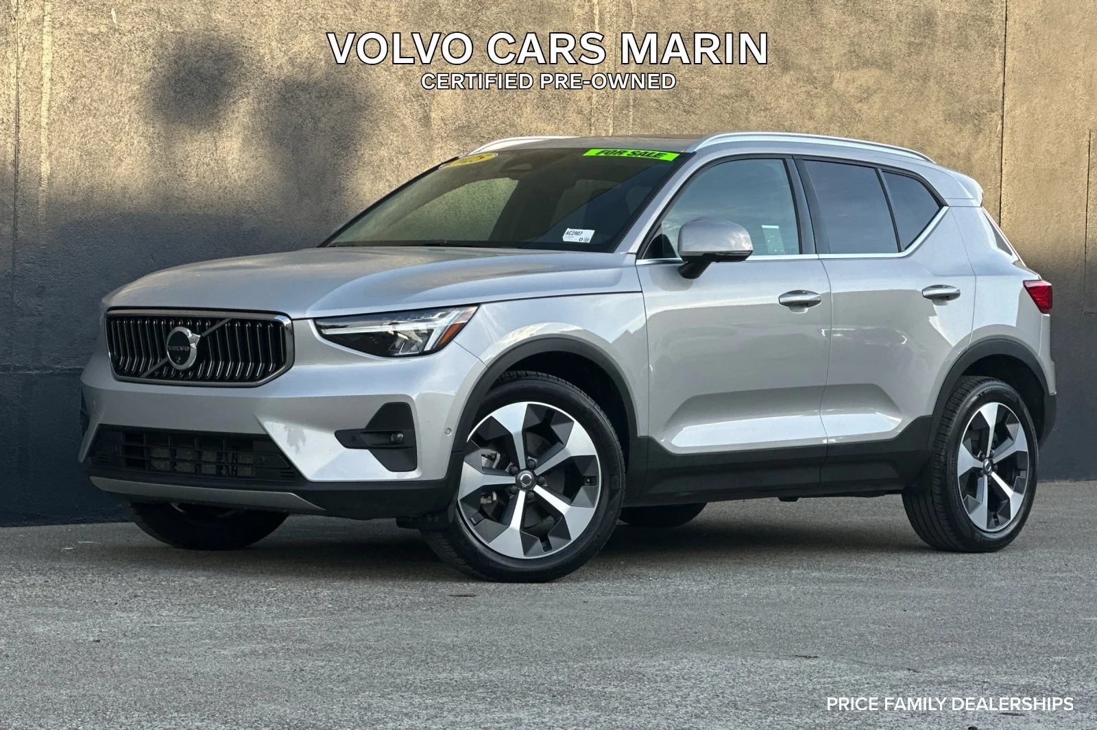 2025 Volvo XC40 Plus