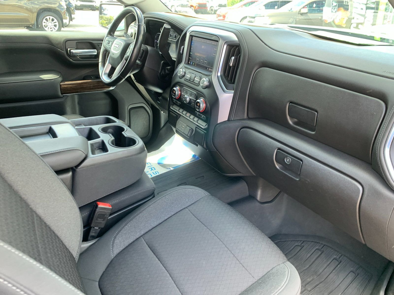 Used 2021 Blue GMC Elevation image 17