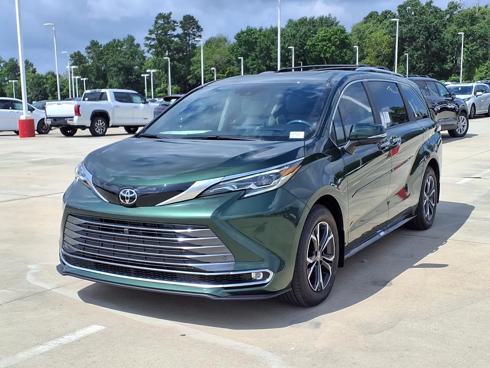New 2026  Toyota Platinum image 3