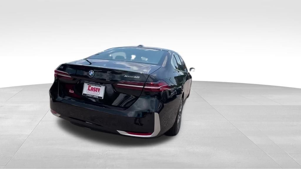 2026 BMW i5 40 - Photo 17
