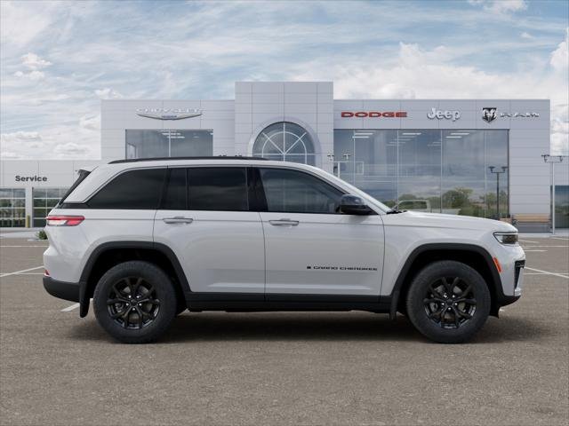 New 2026 Bright White Clear-Coat Exterior Paint Jeep Laredo image 73