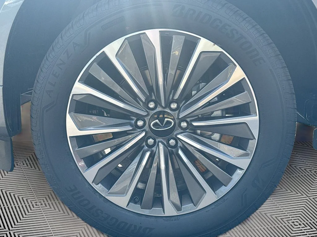 New 2027 DYNAMIC METAL INFINITI Luxe 2WD image 34