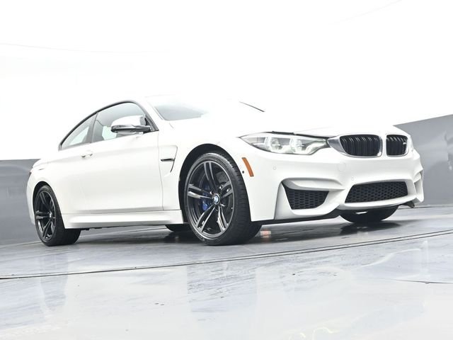 Used 2018 White BMW Base image 31