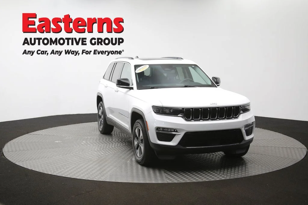 Used 2022 White Jeep 4xe image 54