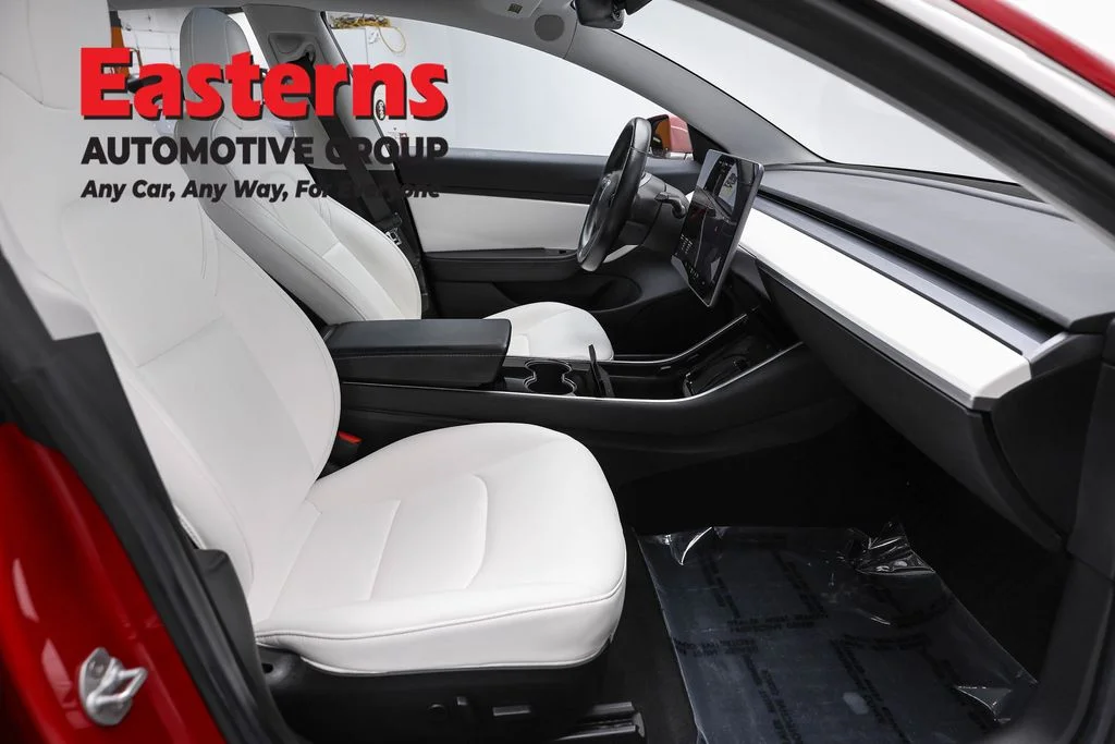 Used 2018 Red Tesla Long Range image 20