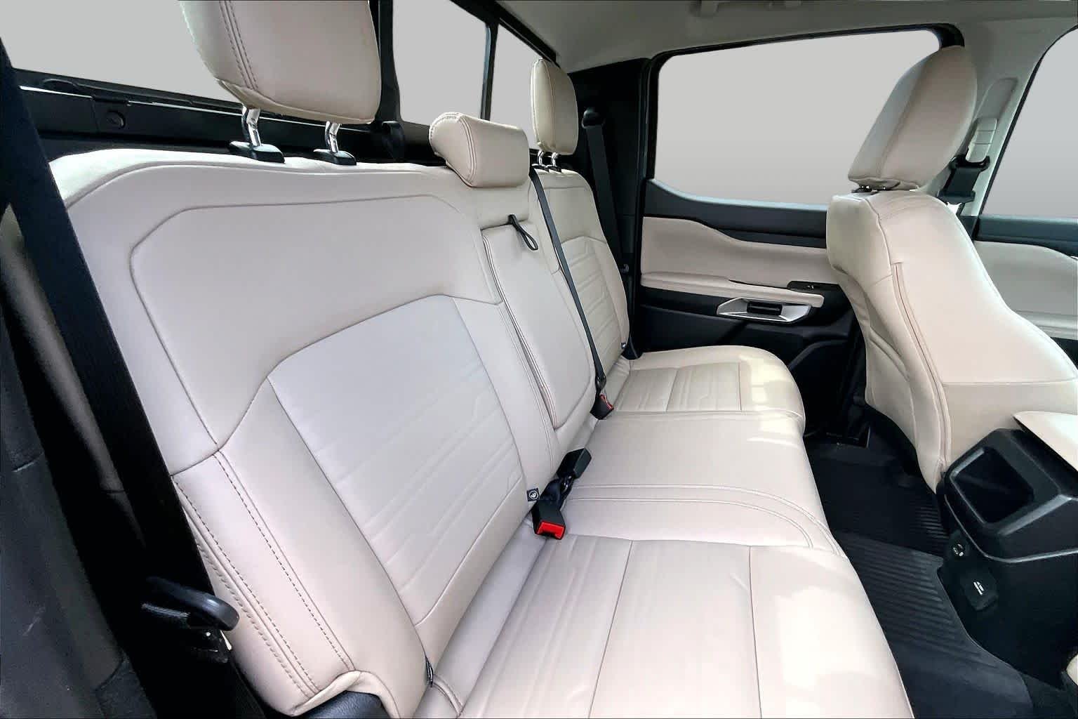 Used 2024 Carbonized Gray Ford LARIAT image 20