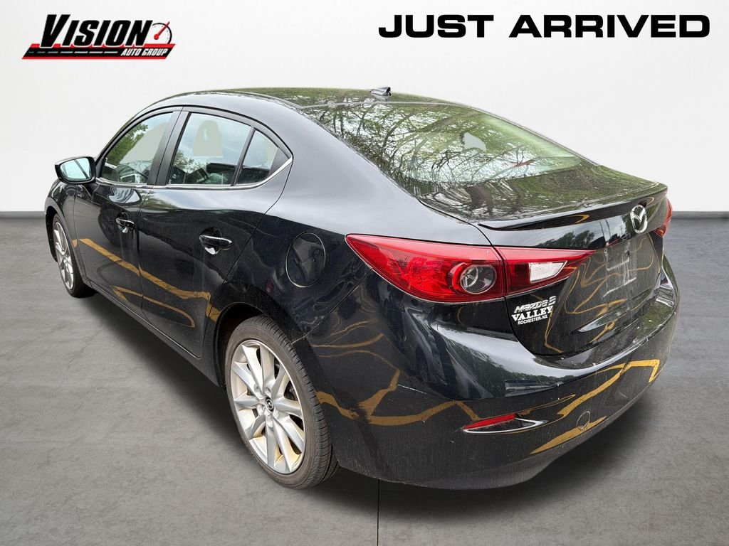 Used 2017 Black Mazda Touring image 6