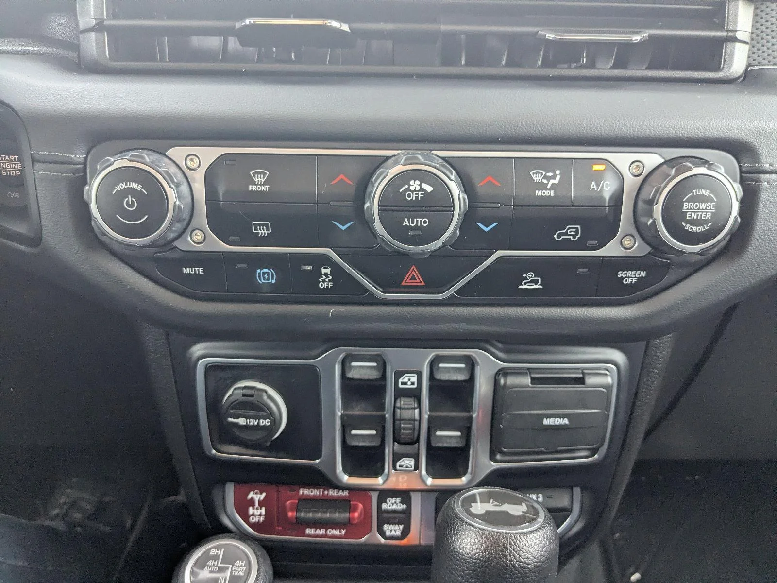 2024 Jeep Wrangler 4xe Rubicon 4XE - Photo 26