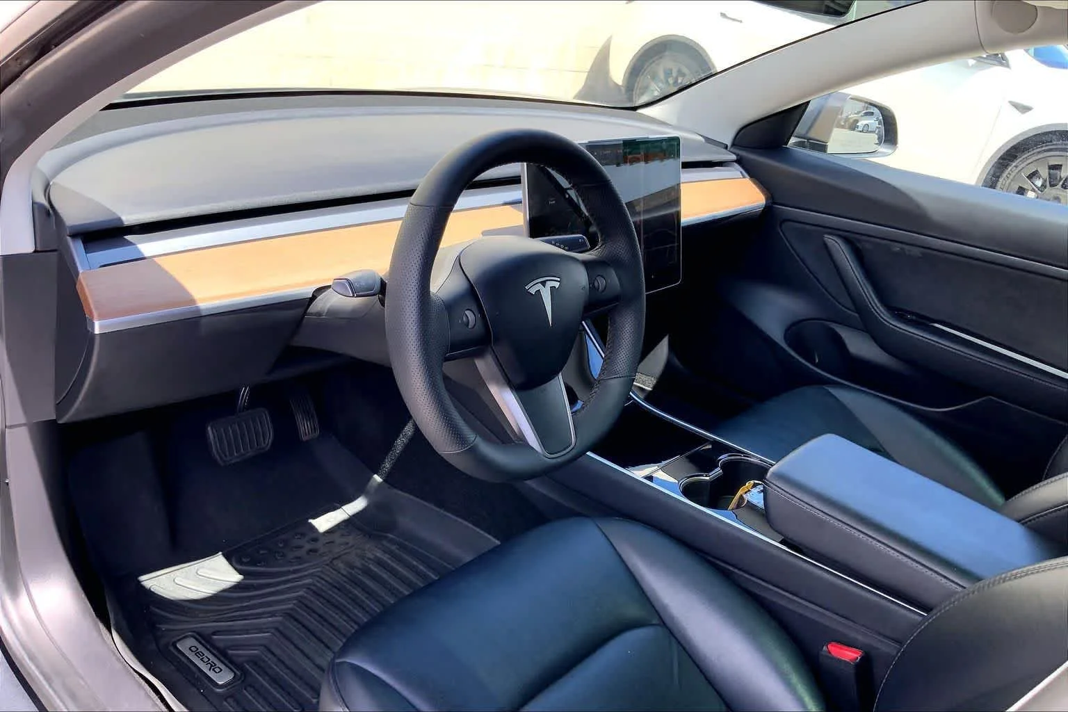 Used 2020 Tesla Model 3 Base with VIN 5YJ3E1EA1LF630587 for sale in Honolulu, HI