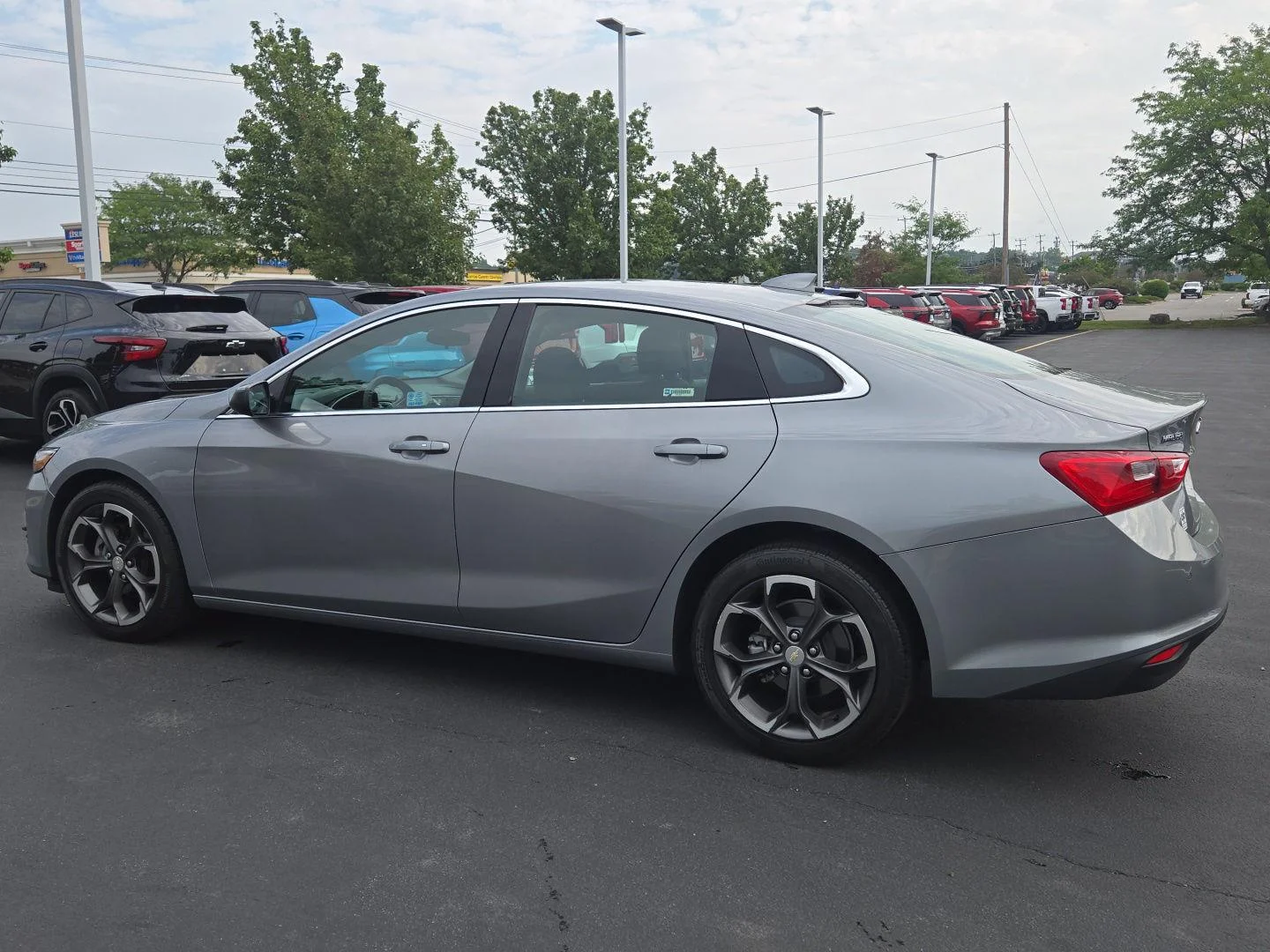 Used 2024 Sterling Gray Metallic Chevrolet LT image 4