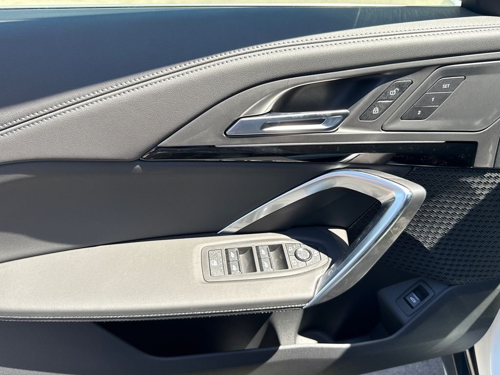New 2027 Alpine White BMW xDrive28i image 7