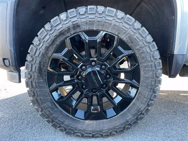 Certified Used 2024 Silver GMC  image 8