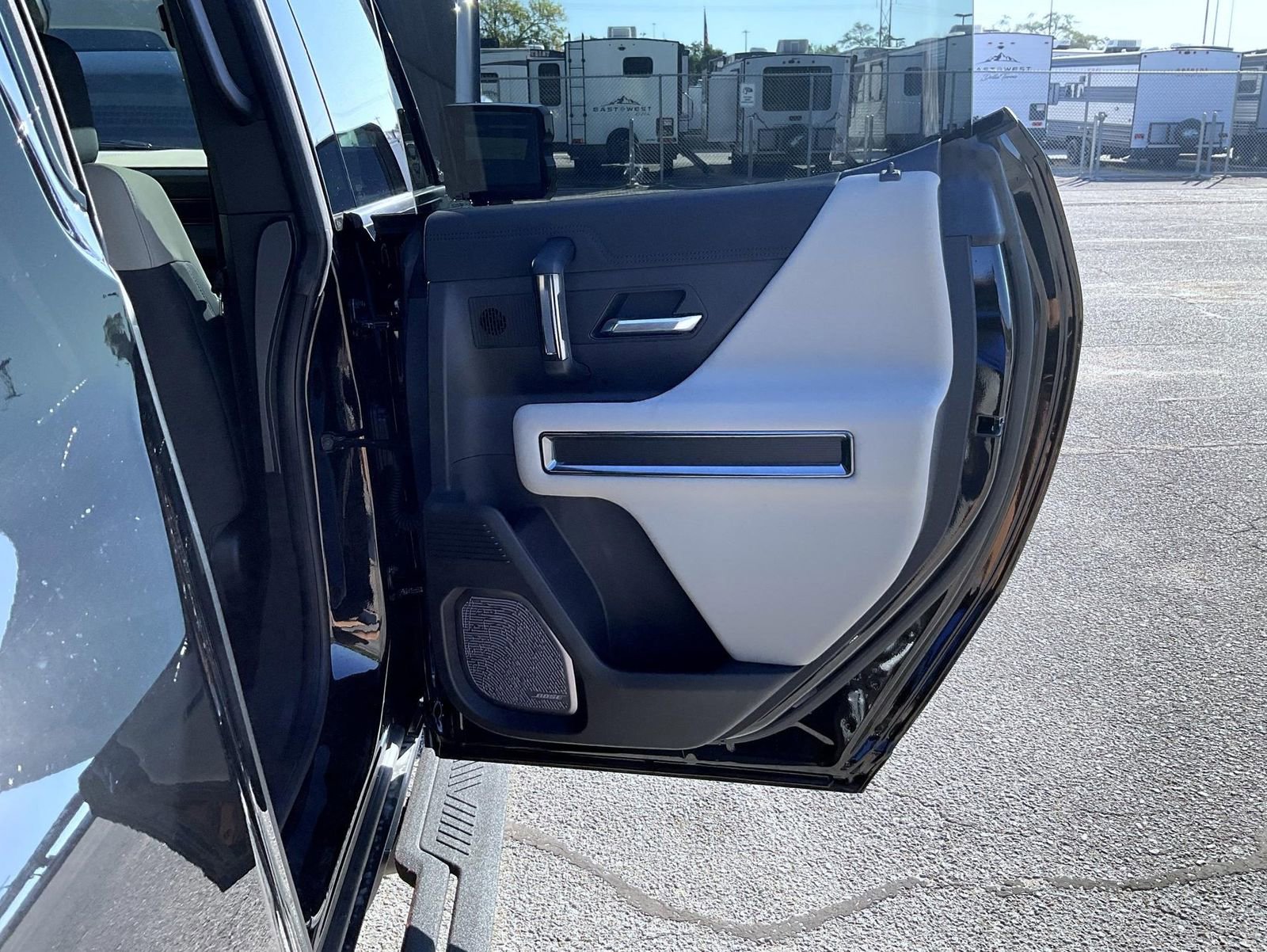 2026 GMC HUMMER EV 3X - Photo 17