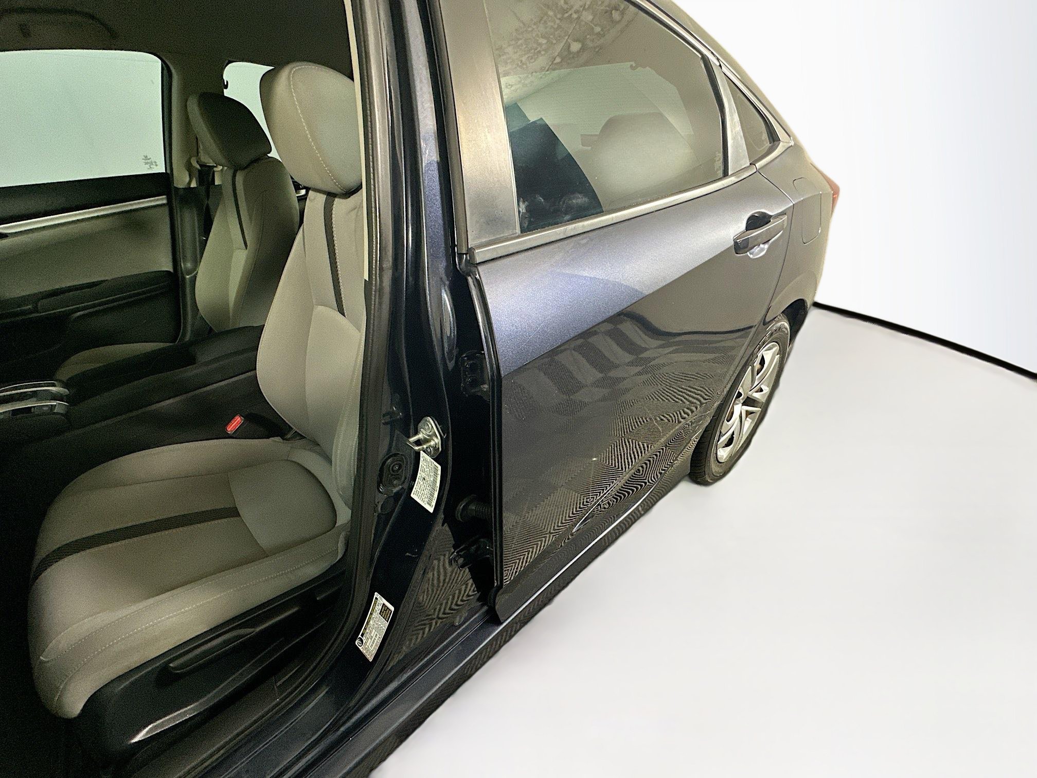 Used 2018 Gray Honda LX image 12