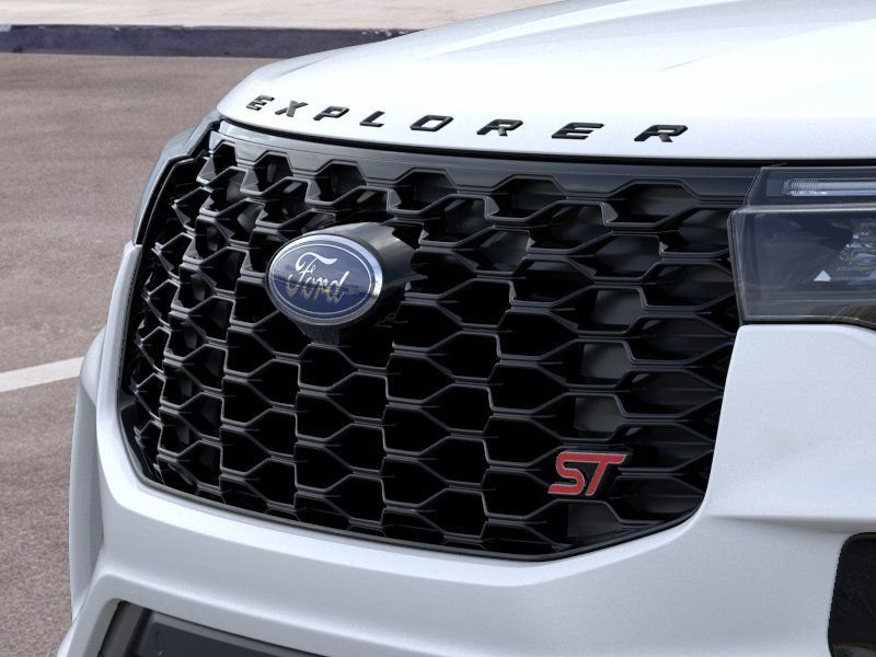 2026 Ford Explorer ST - Photo 17