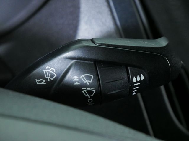 Used 2015 White Ford XL image 25