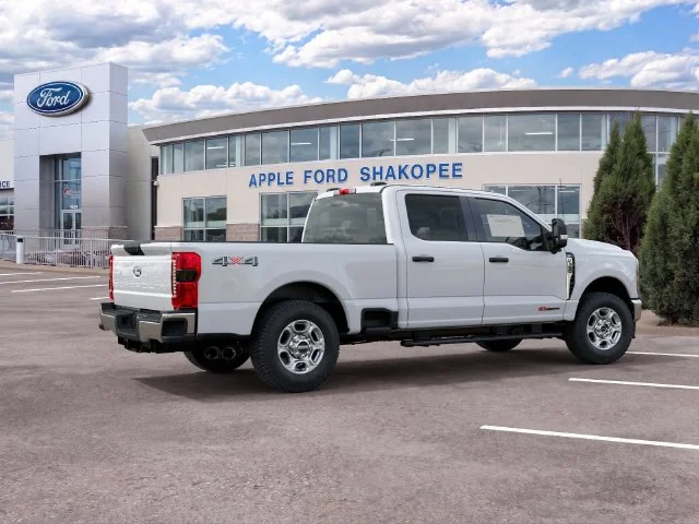 New 2027 White Ford XLT image 6