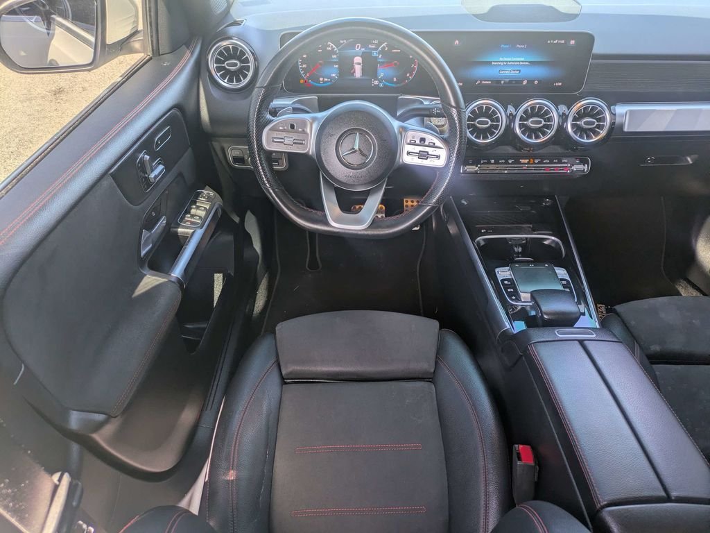 Used 2020 White Mercedes-Benz GLB 250 image 16