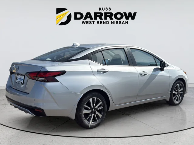 Used 2025 Silver Nissan 1.6 SV image 5