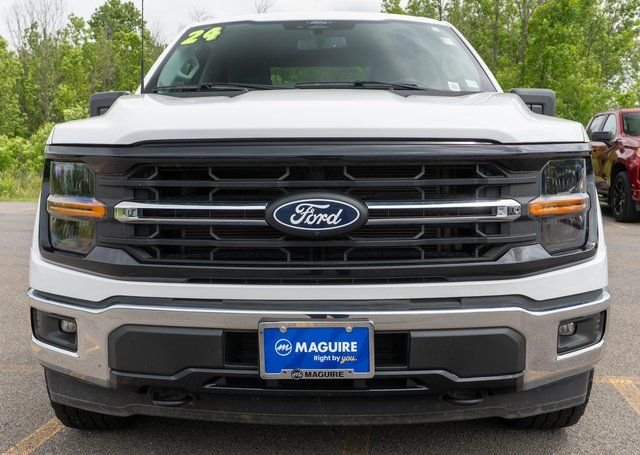 Used 2024 Oxford White Ford XLT image 3