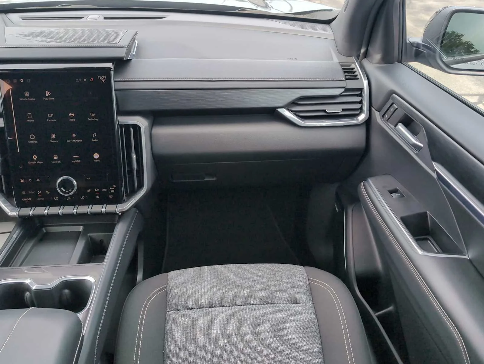2025 GMC Acadia Elevation - Photo 29