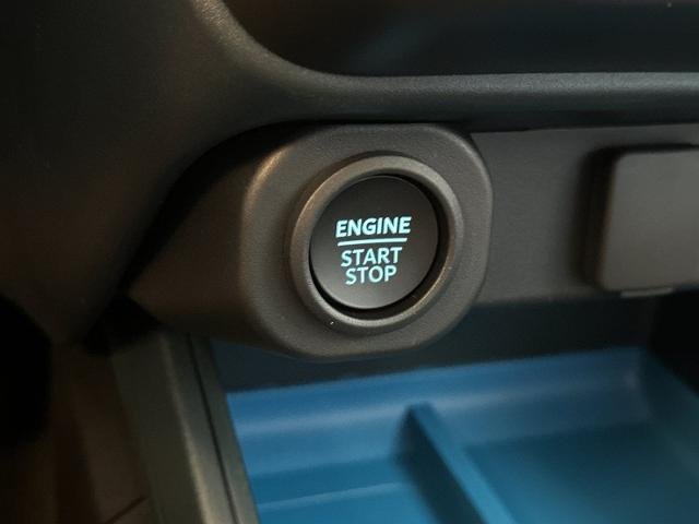 New 2026 Oxford White Ford XLT image 46