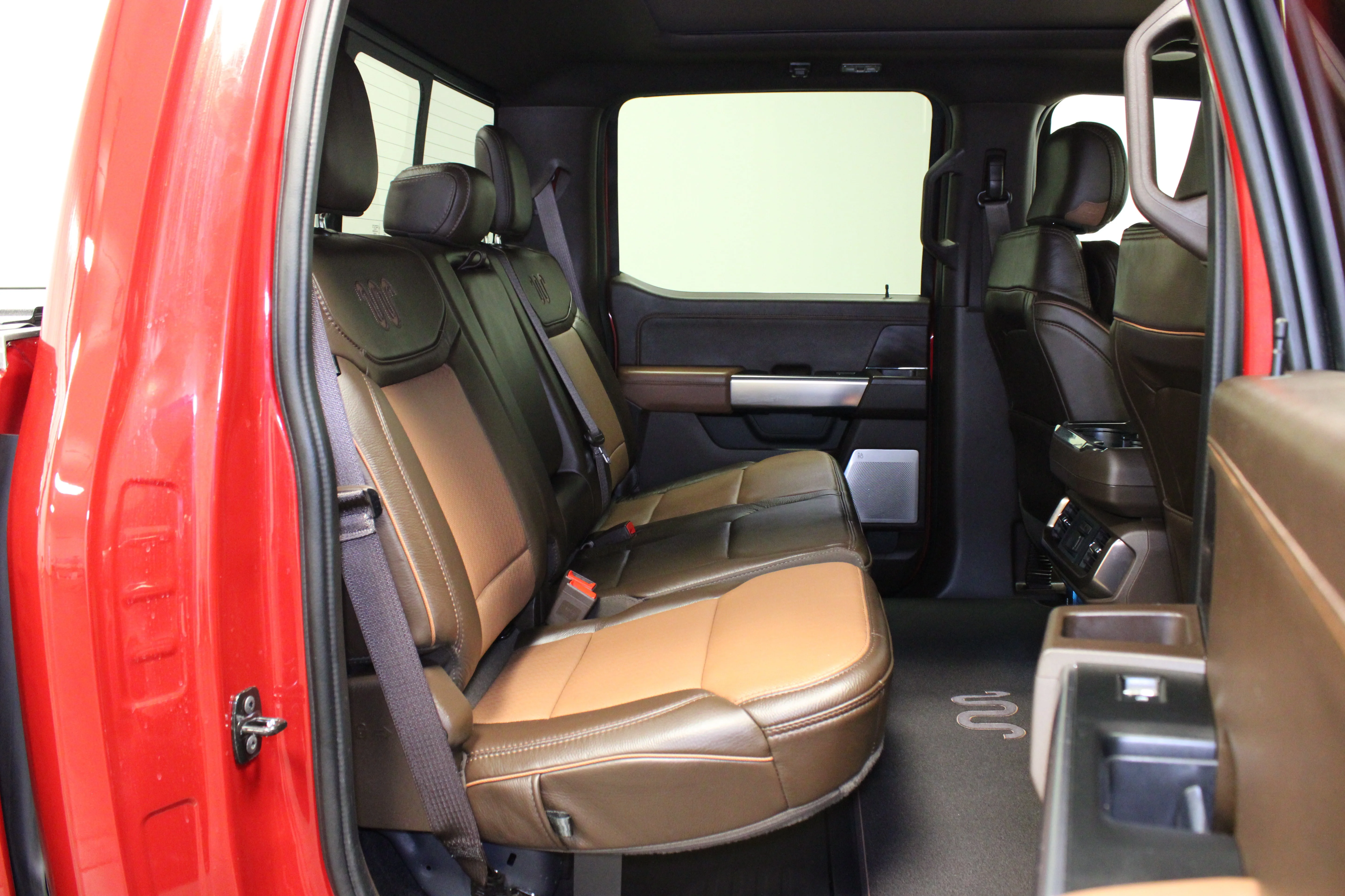 Used 2024 Rapid Red Metallic Tinted Clearcoat Ford King Ranch image 18