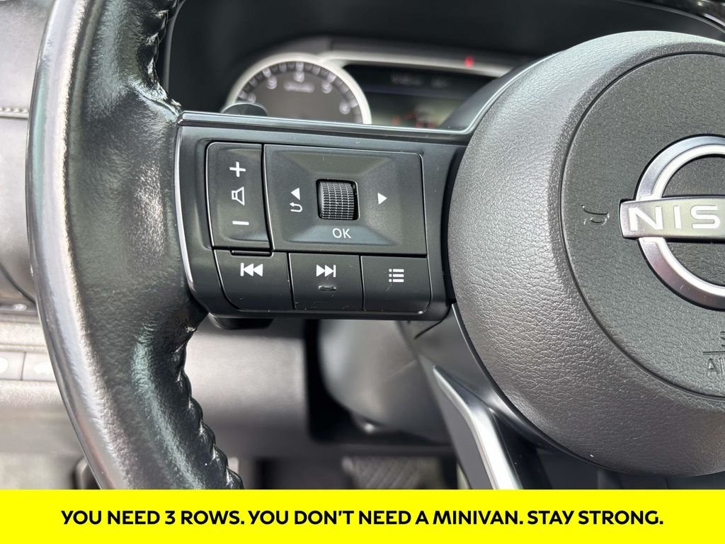 Used 2024 Gray Nissan SV image 21