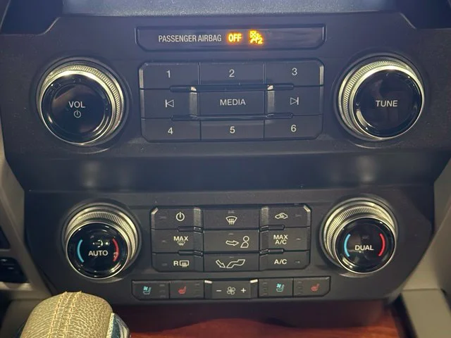 Used 2019 Black Ford King Ranch image 29