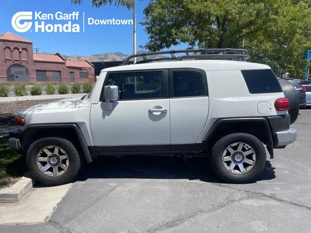 2014 Toyota FJ Cruiser Base