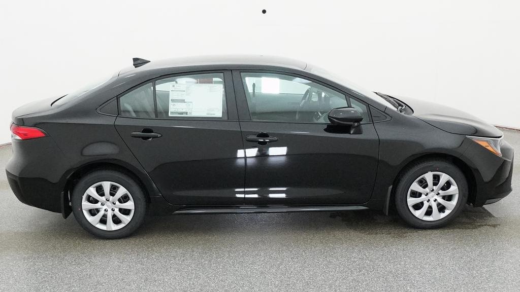 New 2026 Midnight Black Metallic Toyota LE image 14