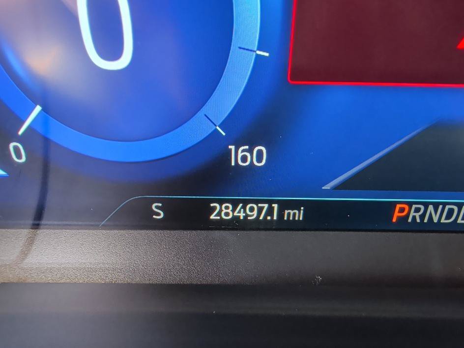 Used 2022 Oxford White Ford SEL image 22