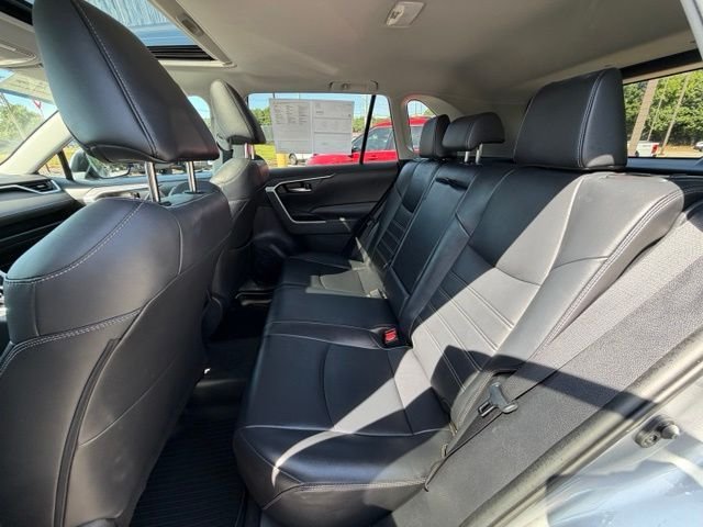 Certified Used 2020 Silver Sky Metallic Toyota XLE Premium image 24