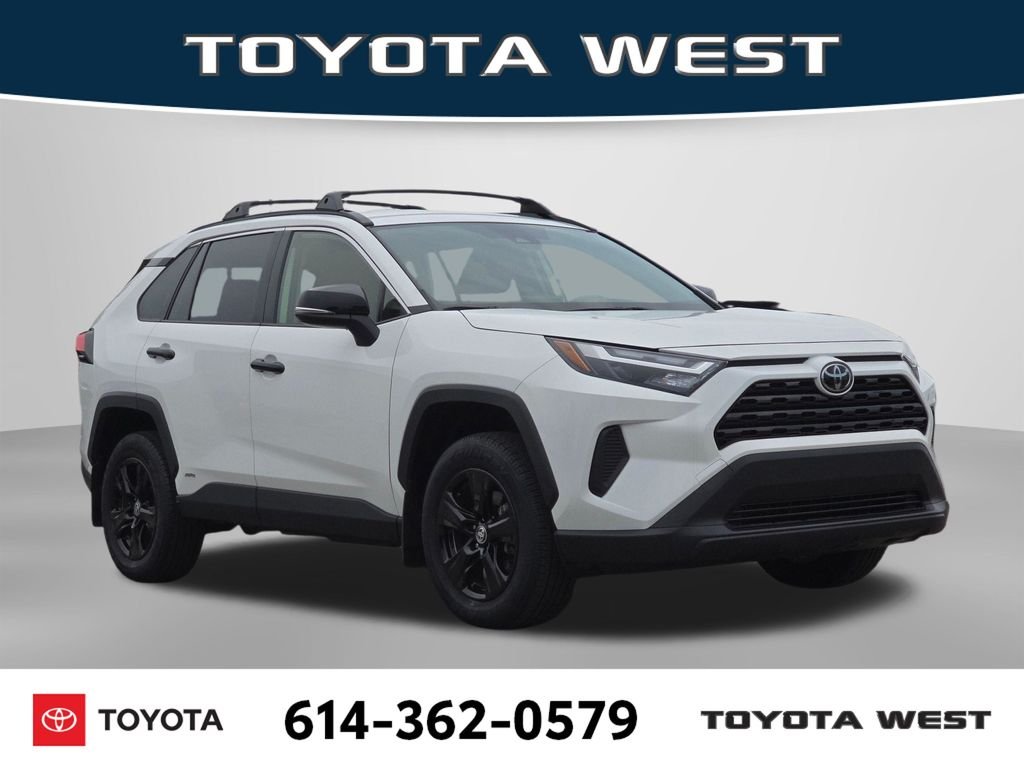 Used 2025 White Toyota LE image 3