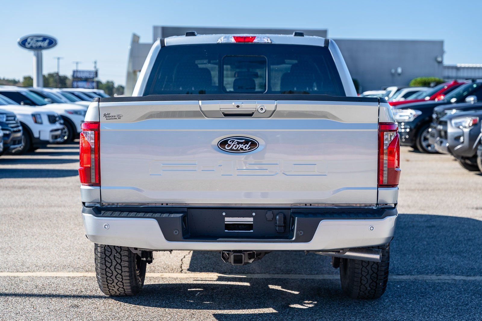 New 2026 Iconic Silver Metallic Ford XLT image 4