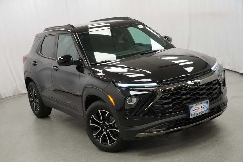 New 2026 Mosaic Black Metallic Chevrolet ACTIV image 35
