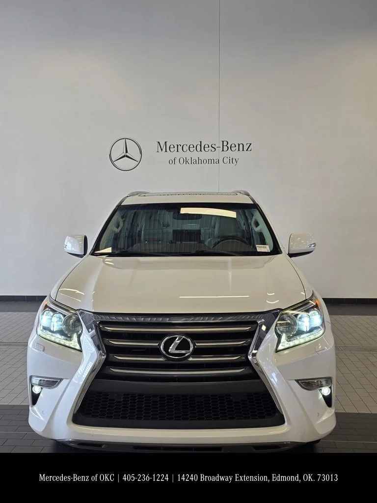 Used 2014 White Lexus 460 Luxury image 2