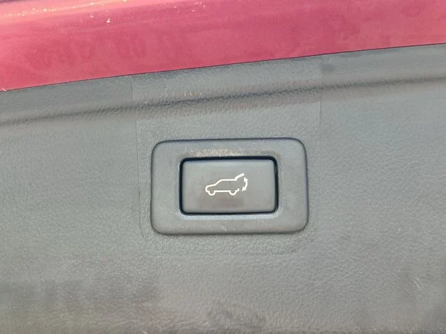 Used 2016 Red Subaru 2.5i image 43