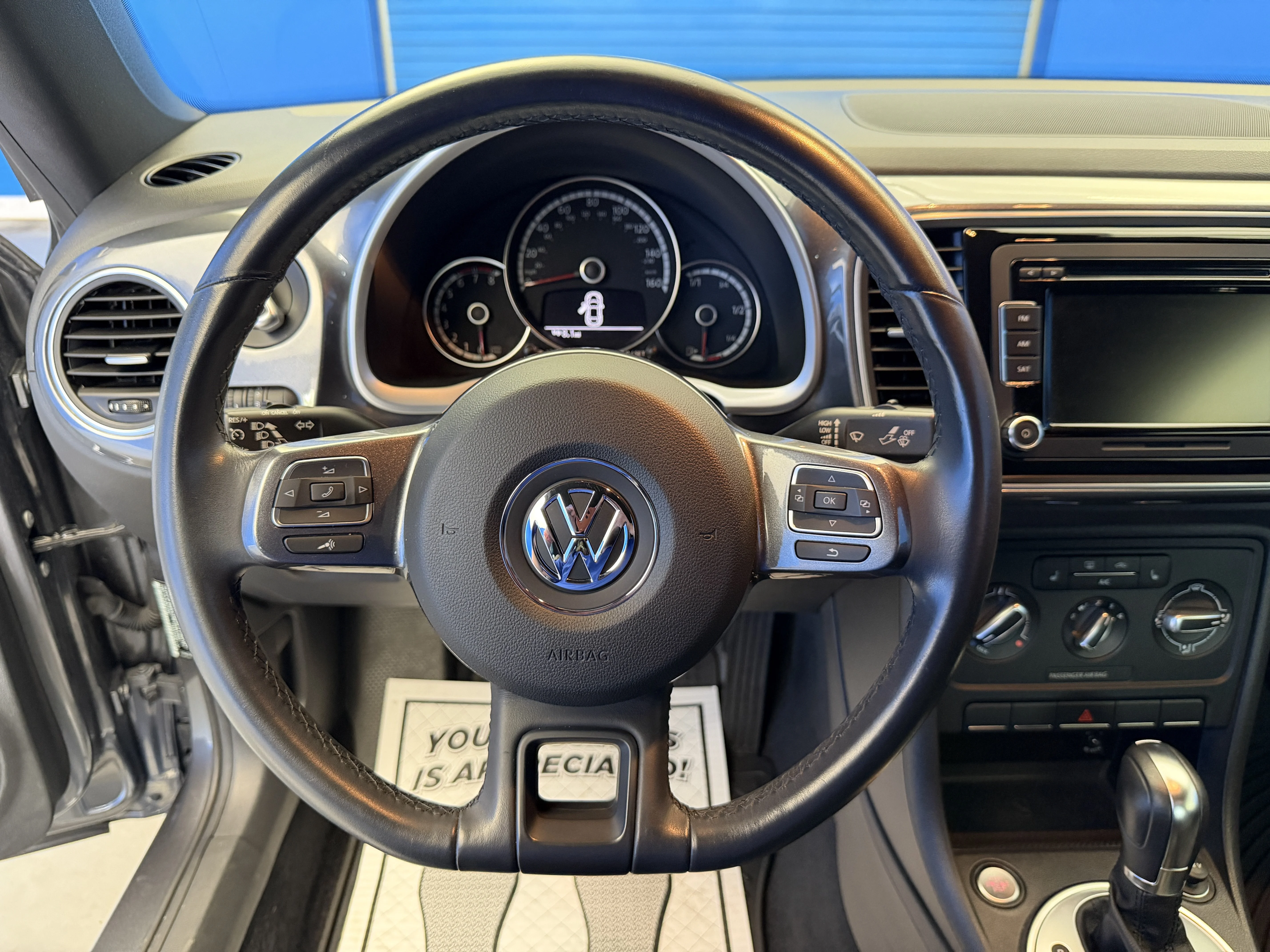 Used 2014 Platinum Gray Metallic/Black Roof Volkswagen 1.8T image 13