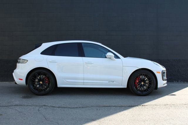 2026 Porsche Macan GTS - Photo 8