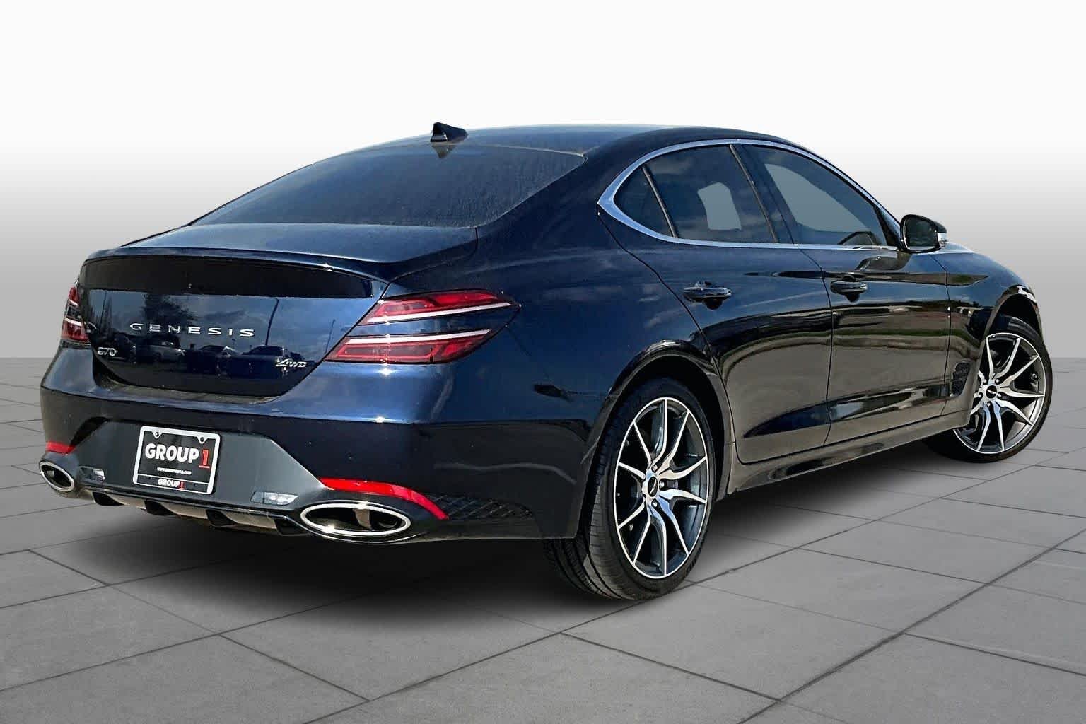 Certified Used 2026 Capri Blue Genesis 2.5T image 12