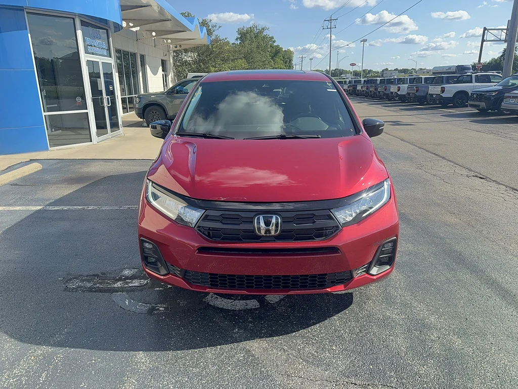 New 2026 Radiant Red Metallic II Honda Sport-L image 2