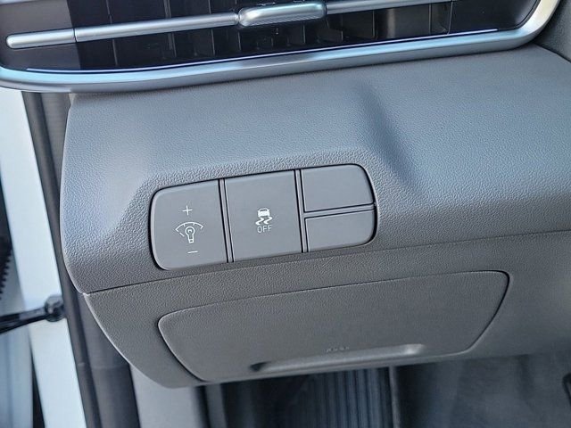 2025 Hyundai Elantra SEL - Photo 24
